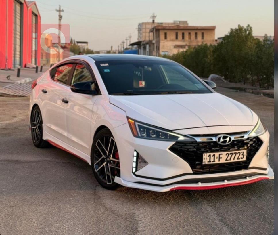 هیوندای ئەلەنترا